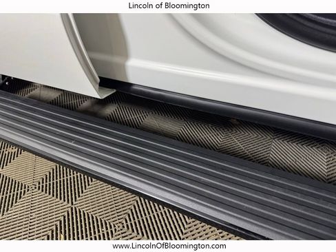 Used 2025 Ford Expedition Max King Ranch image 16