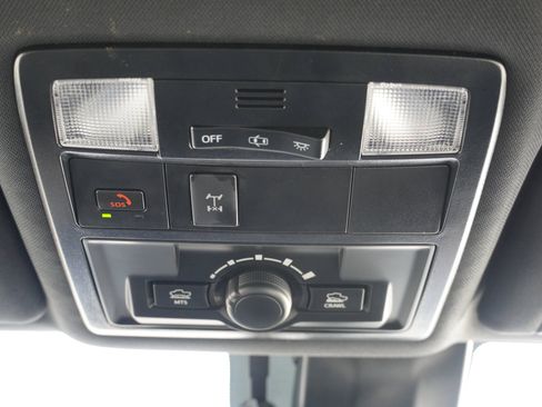 Certified 2023 Toyota Tacoma TRD Off-Road image 36