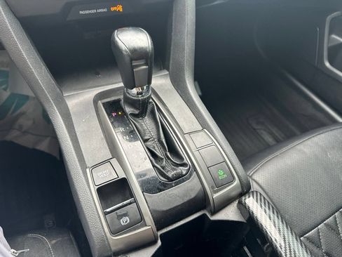 Used 2018 Honda Civic Sport image 26