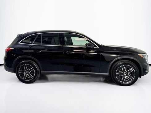 Used 2026 Mercedes-Benz GLC 300 4MATIC image 4