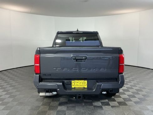 Used 2024 Toyota Tacoma TRD Off-Road image 5