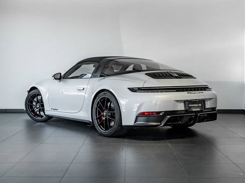 Certified 2026 Porsche 911 Targa 4 GTS AWD/4WD image 3