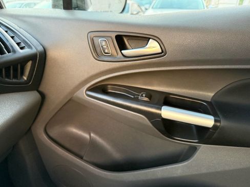 Used 2022 Ford Transit Connect XLT FWD image 31