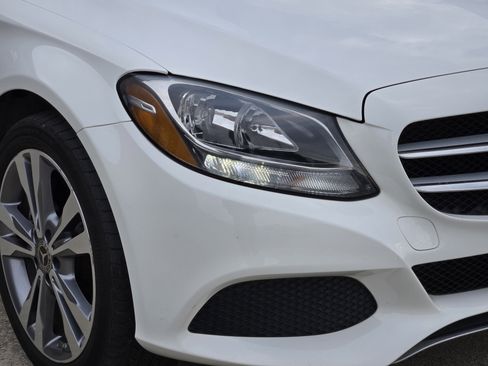 Used 2018 Mercedes-Benz C 300 4MATIC Sedan image 11