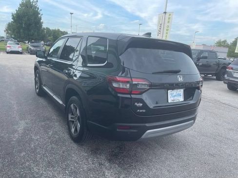 Used 2025 Honda Pilot EX-L image 6