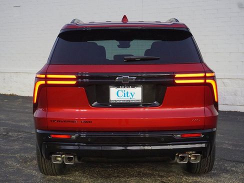 New 2026 Chevrolet Traverse RS w/ LPO, Floor Liner Package image 6