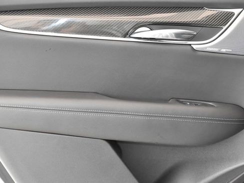 Used 2024 Cadillac XT6 Sport w/ Technology Package AWD/4WD image 21