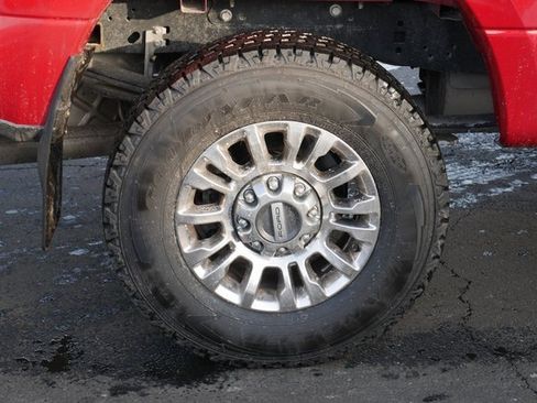 Used 2022 Ford F250 XLT w/ XLT Premium Package image 11