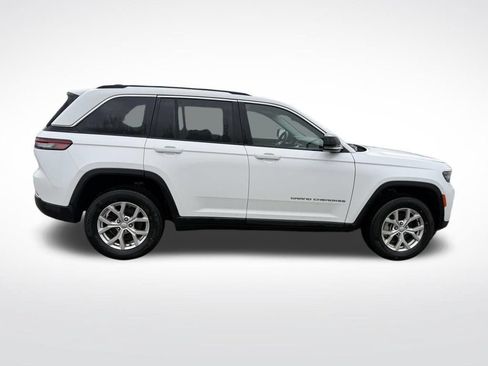 Used 2023 Jeep Grand Cherokee Limited AWD/4WD image 13