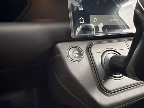 New 2026 Land Rover Defender 130 X-Dynamic SE AWD/4WD image 27