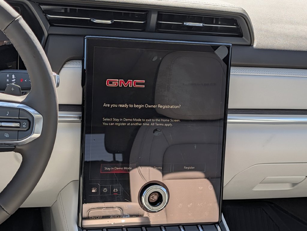 New 2027 GMC Terrain Denali w/ LPO, Floor Liner Package AWD/4WD image 15
