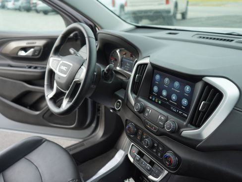 Used 2023 GMC Terrain SLT w/ Elevation Edition FWD image 24