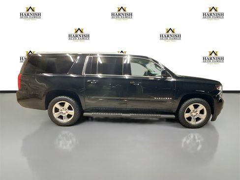 Used 2019 Chevrolet Suburban LS w/ All-Season Package image 4