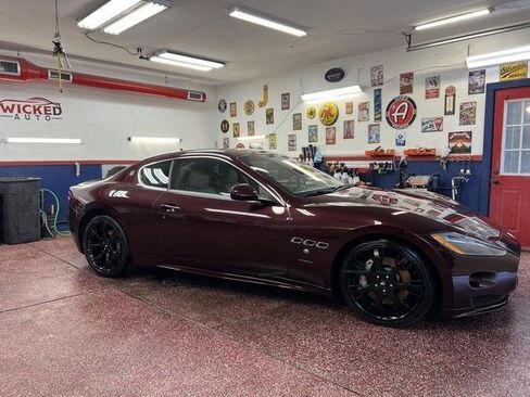 Used 2011 Maserati GranTurismo S RWD image 4