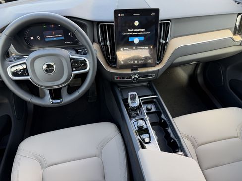 New 2026 Volvo XC60 B5 Core AWD/4WD image 32