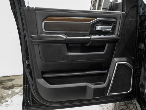 Used 2022 RAM 3500 Laramie AWD/4WD image 44
