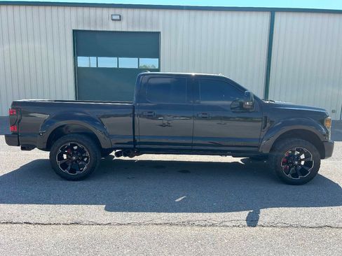 Used 2022 Ford F250 Lariat w/ Lariat Ultimate Package AWD/4WD image 8