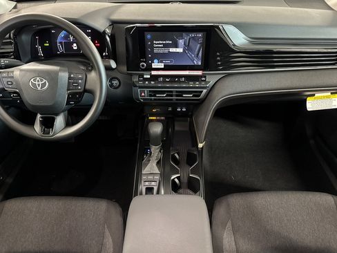 New 2026 Toyota Camry LE w/ Convenience Package FWD image 16
