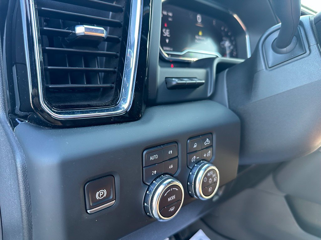 Used 2024 GMC Sierra 2500 Denali Ultimate AWD/4WD image 41