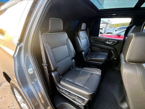 Used 2021 Chevrolet Tahoe Premier AWD/4WD image 29