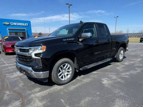 Used 2023 Chevrolet Silverado 1500 LT AWD/4WD image 4