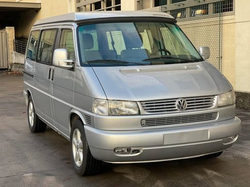 Used 2002 Volkswagen Eurovan MV image 3