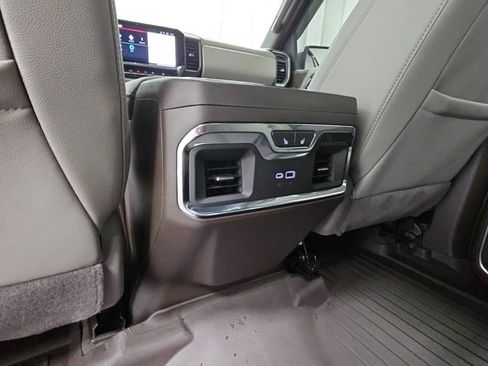 Used 2025 GMC Sierra 1500 SLT w/ SLT Premium Package AWD/4WD image 33