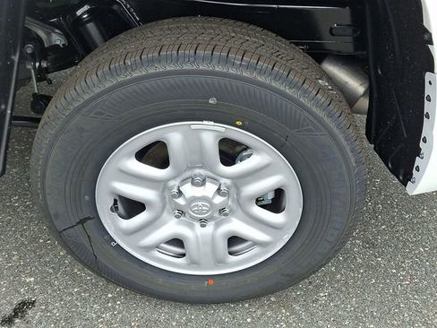 New 2026 Toyota Tundra SR AWD/4WD image 8