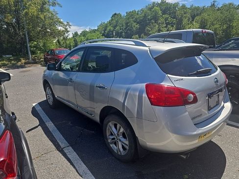 Used 2013 Nissan Rogue SV w/ Premium Pkg AWD/4WD image 4