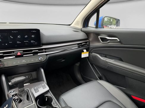 New 2026 Kia Sportage EX w/ EX Panorama Roof Package FWD image 19