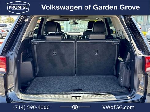 Used 2023 Volkswagen Atlas SEL R-Line AWD/4WD image 10
