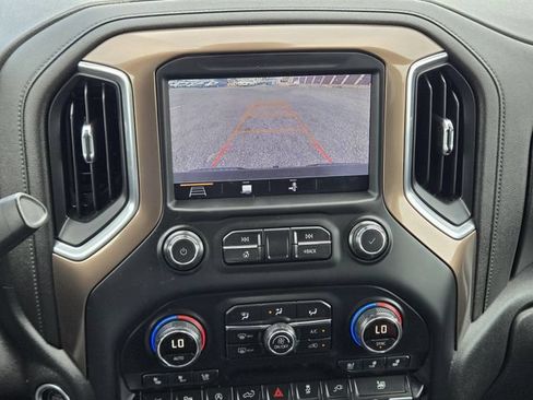 Used 2019 Chevrolet Silverado 1500 High Country AWD/4WD image 17