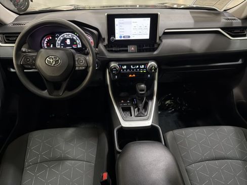 Used 2024 Toyota RAV4 XLE FWD image 25