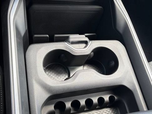 New 2026 RAM 2500 Big Horn AWD/4WD image 25