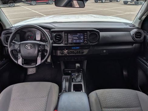 Used 2022 Toyota Tacoma TRD Sport image 14