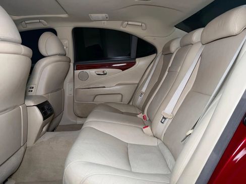 Used 2010 Lexus LS 460 RWD image 27