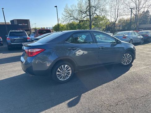 Used 2018 Toyota Corolla LE w/ LE Eco Premium Package image 4
