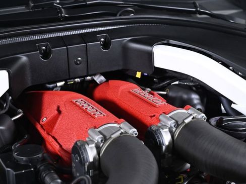 Certified 2023 Ferrari Roma RWD image 24