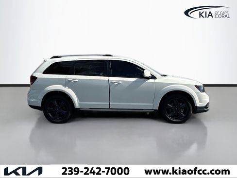 Used 2020 Dodge Journey Crossroad image 6