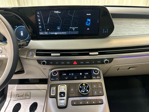 Used 2025 Hyundai Palisade Calligraphy AWD/4WD image 7