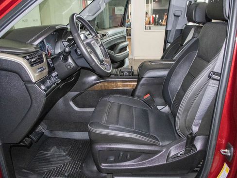 Used 2018 GMC Yukon Denali AWD/4WD image 8