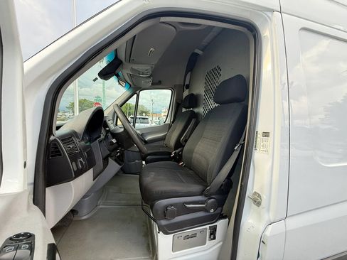 Used 2014 Mercedes-Benz Sprinter 2500 w/ Active Safety Plus Package image 10
