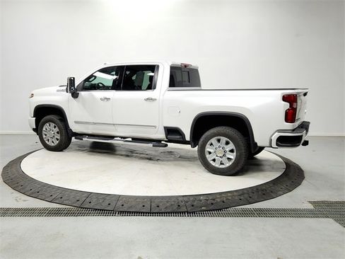 Used 2024 Chevrolet Silverado 2500 High Country w/ High Country Premium Package image 5