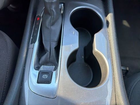 Used 2024 Chevrolet Malibu LS image 24