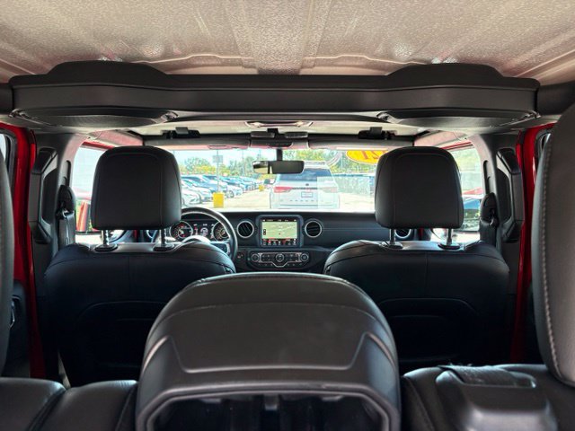 Used 2021 Jeep Wrangler Unlimited Sahara AWD/4WD image 30