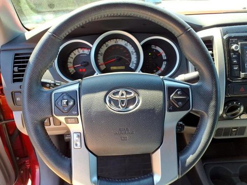 Used 2015 Toyota Tacoma PreRunner w/ SR5 Package RWD image 24