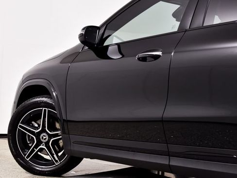 Certified 2024 Mercedes-Benz GLA 250 4MATIC image 16