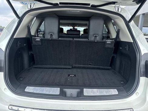 Used 2019 INFINITI QX60 Luxe w/ Sensory Package image 14