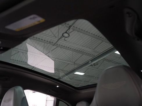 Used 2025 Aston Martin DBX 707 image 21