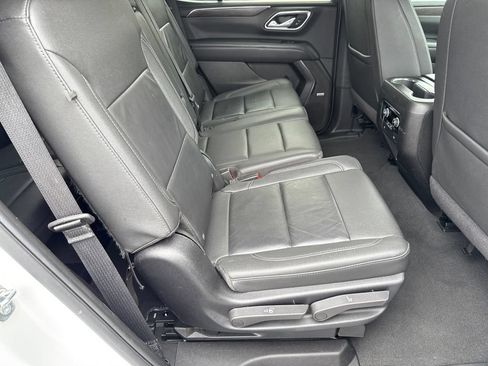 Used 2024 Chevrolet Tahoe LT RWD image 16